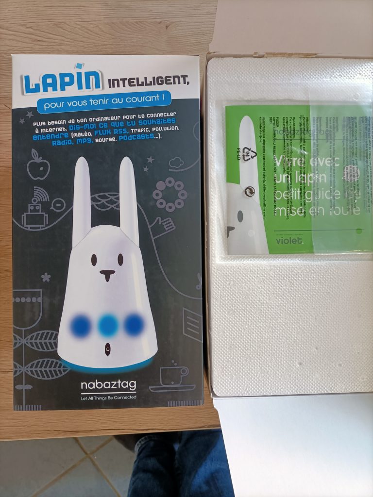 boite nabaztag lapin communiquant mindscape